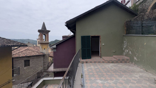 Terratetto - Terracielo in Vendita a Canelli