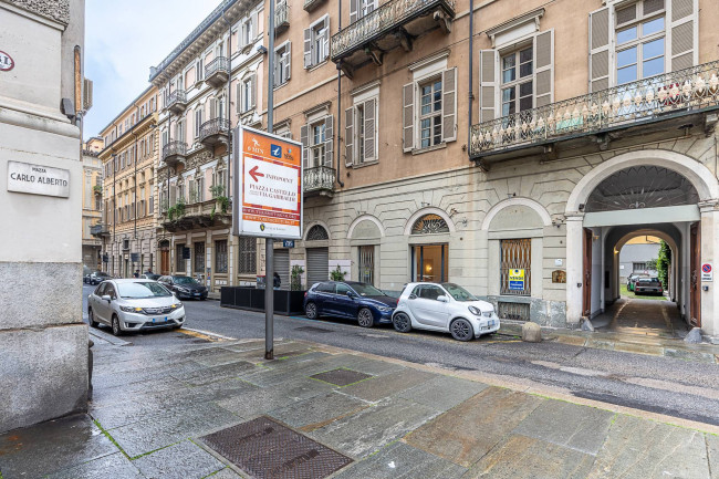Locale commerciale in Vendita a Torino