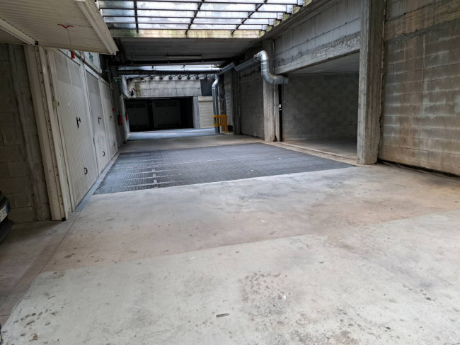 Box o garage in vendita a Torino