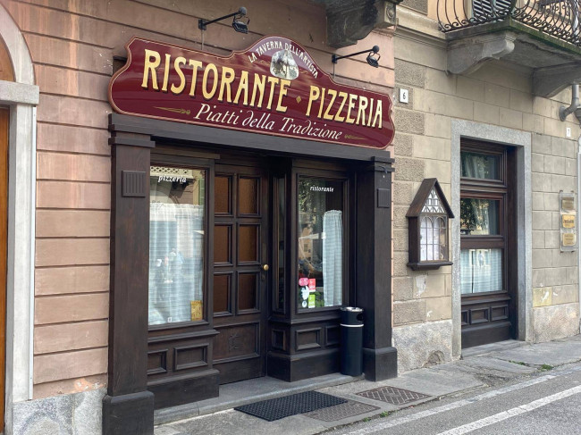 Locale commerciale in affitto a Saluzzo