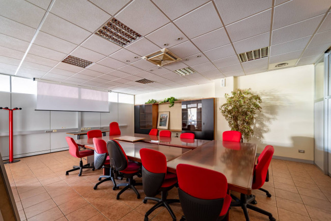 Ufficio in Affitto a Milano