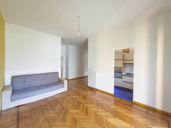 Apartment for Sale to Torino
