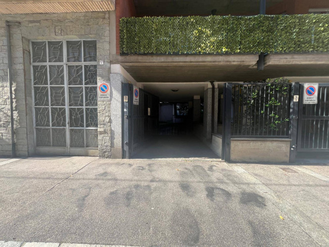 Box o garage in Vendita a Torino