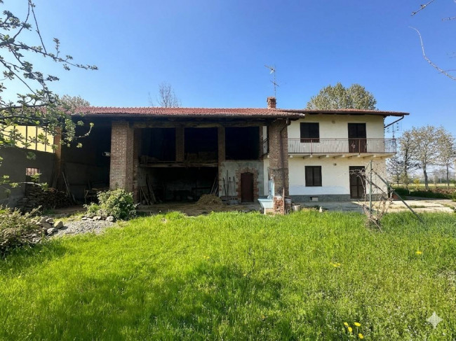 Casa indipendente in vendita a Cuneo