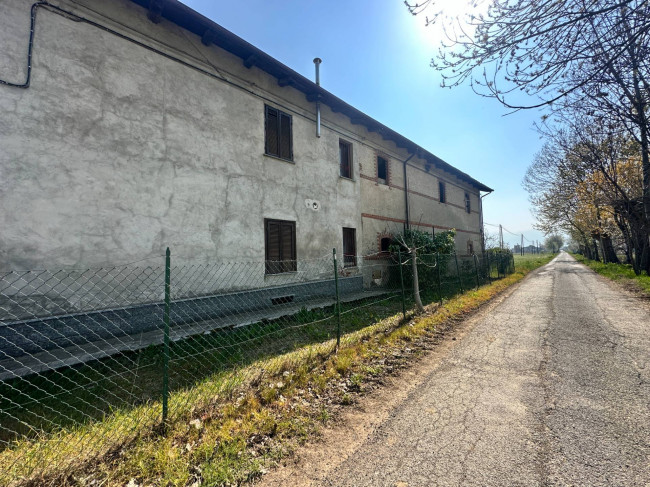 Casa indipendente in vendita a Cuneo