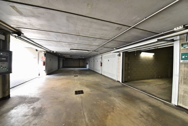 Box o garage in Vendita a Torino
