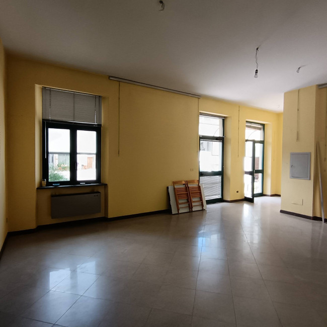 Attività Commerciale - Negozio in Affitto a Asti