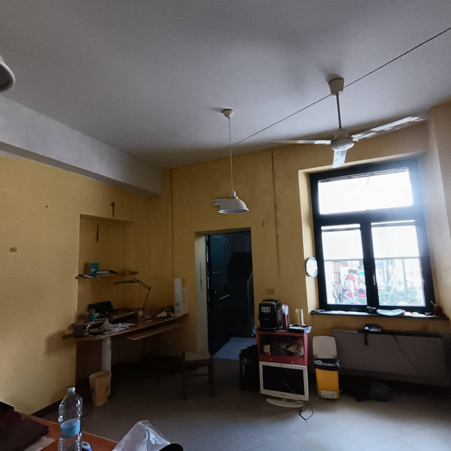 Attività Commerciale - Negozio in Affitto a Asti