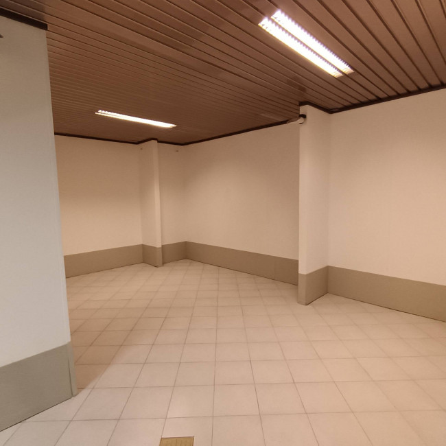 Attività Commerciale - Negozio in Affitto a Asti