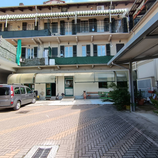 Attività Commerciale - Negozio in Affitto a Asti