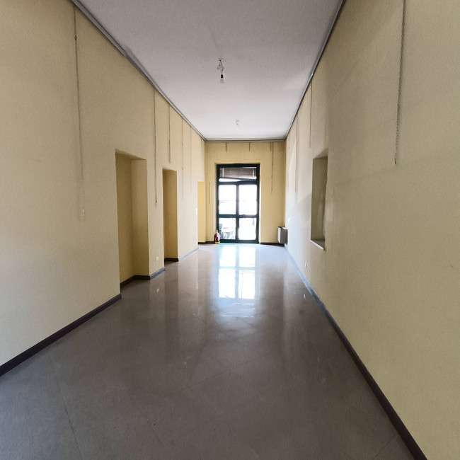 Attività Commerciale - Negozio in Affitto a Asti