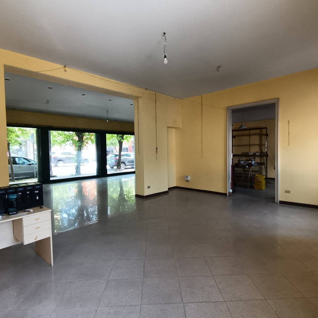 Attività Commerciale - Negozio in Affitto a Asti