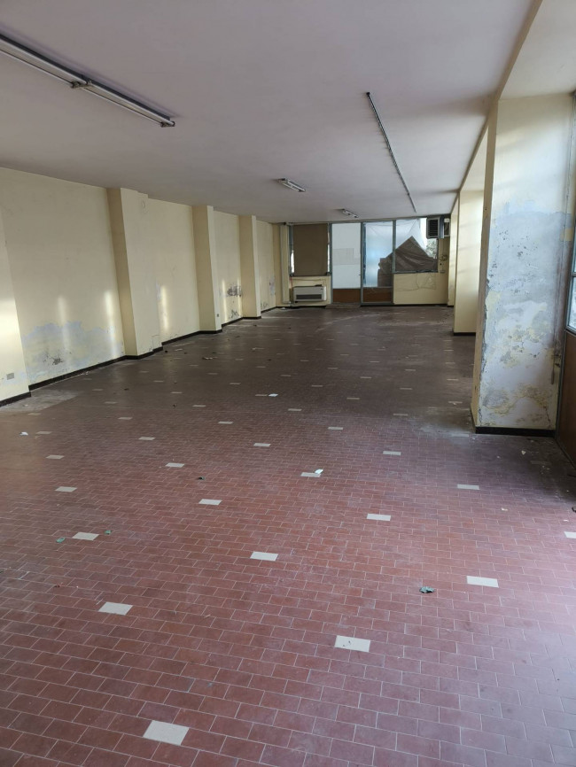 Magazzino in Affitto a Asti