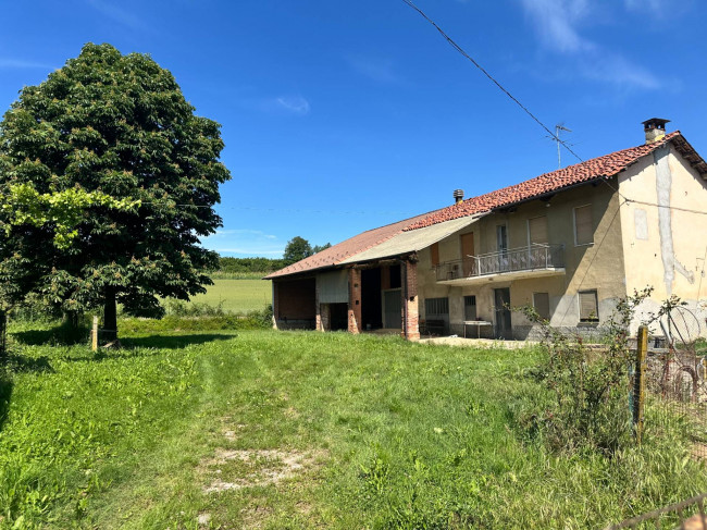 Casa indipendente in Vendita a Piozzo