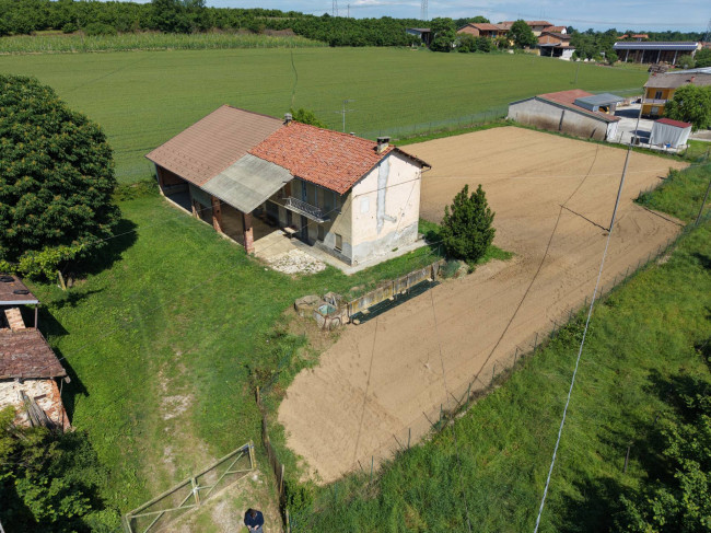 Casa indipendente in Vendita a Piozzo