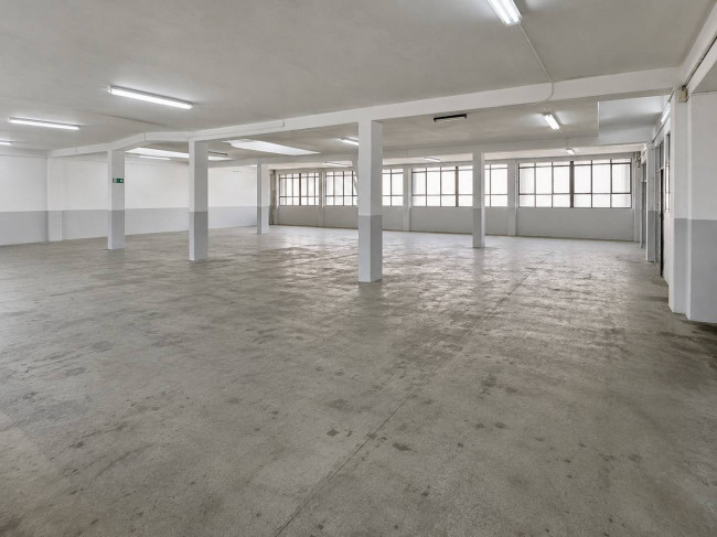 Magazzino in Vendita a Rivoli