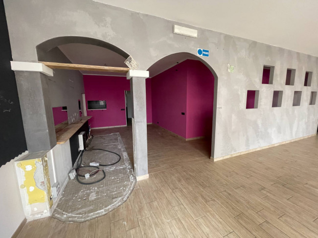 Negozio in Affitto a Mondovì