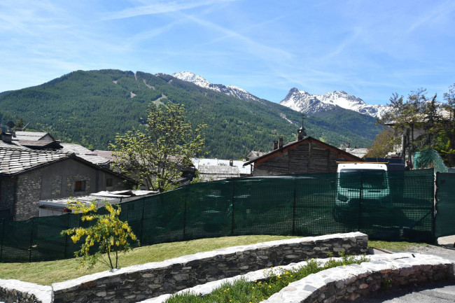 Appartamento in Vendita a Bardonecchia