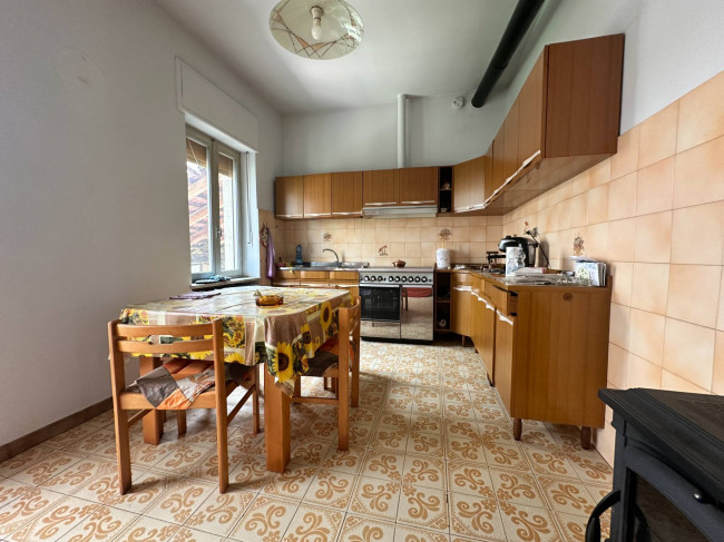 Casa indipendente in Vendita a Piozzo