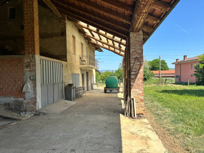 Casa indipendente in Vendita a Piozzo