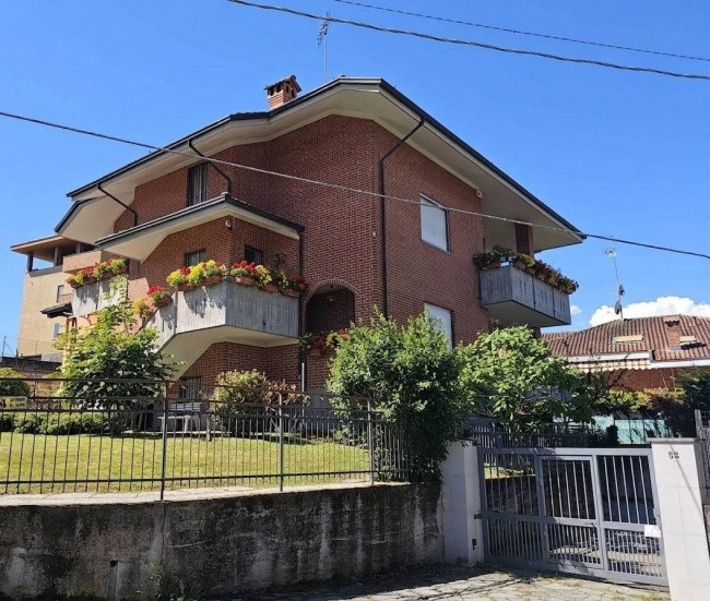 Villa Bifamiliare in Vendita a Rosta