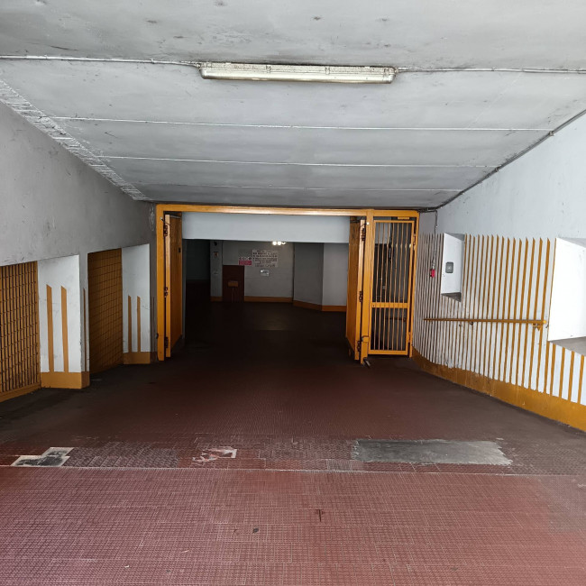 Box o garage in Affitto a Asti
