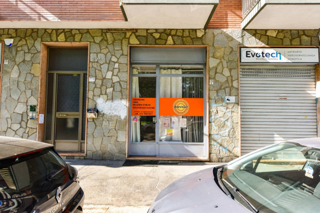 Locale commerciale in Affitto a Torino