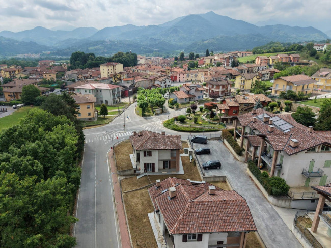 Villa in Vendita a Villanova Mondovì