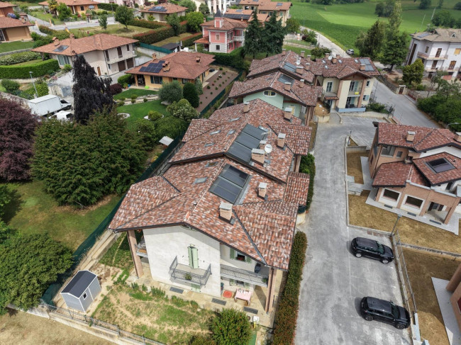 Villa in Vendita a Villanova Mondovì