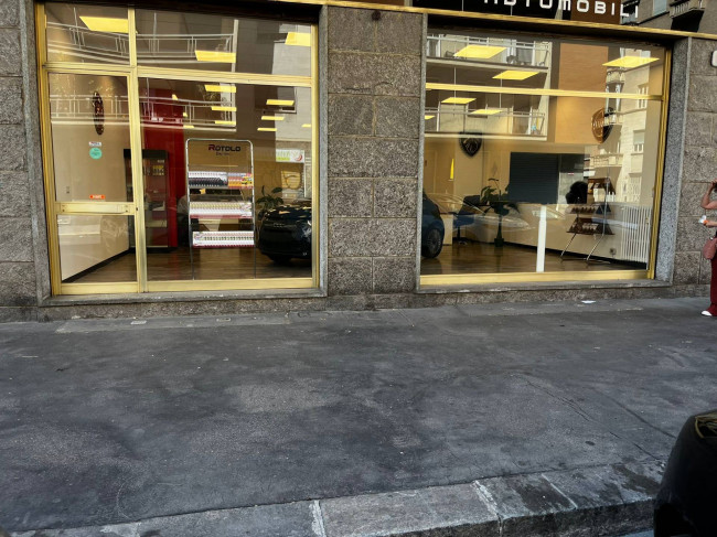 Locale commerciale in Affitto a Torino