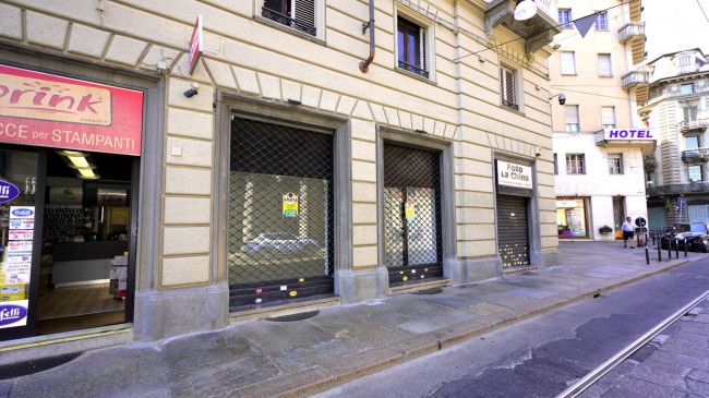 Shop in Rent to Torino