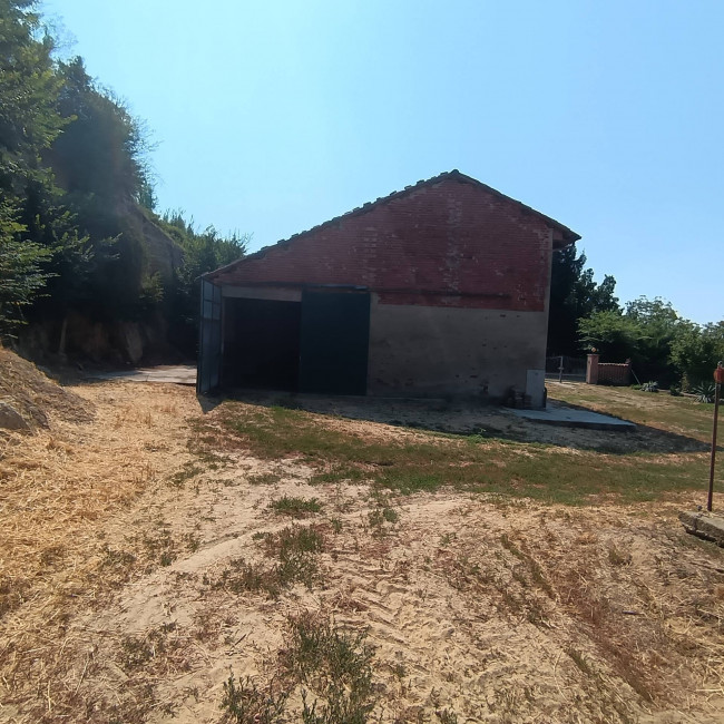 Cascina in Vendita a Asti