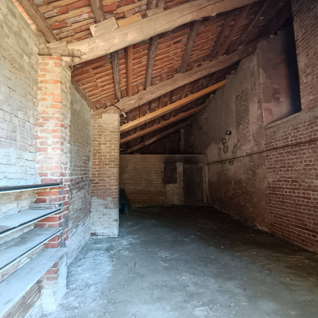Cascina in Vendita a Asti
