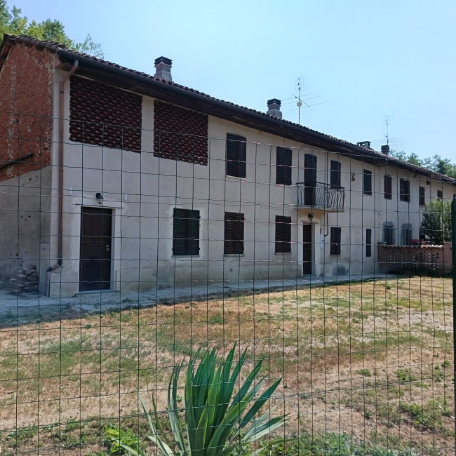 Cascina in Vendita a Asti
