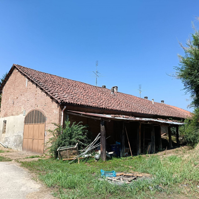 Cascina in Vendita a Asti