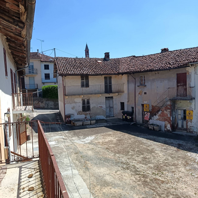 Porzione di casa in Vendita a Asti