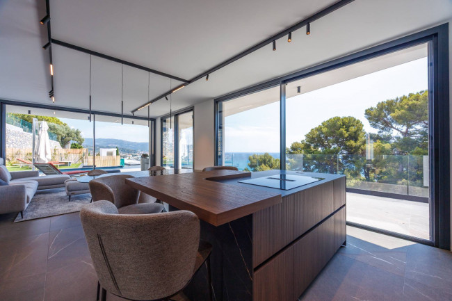Villa in Vendita a Diano Marina