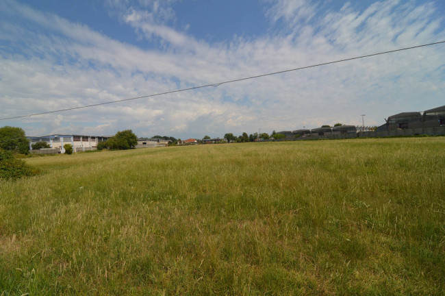 Terreno industriale in Vendita a Leinì