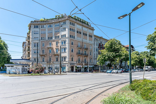 Apartment for Sale to Torino