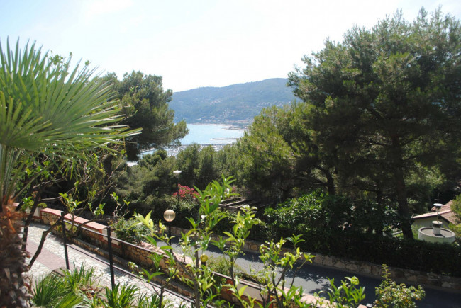 Villa in Vendita a Andora