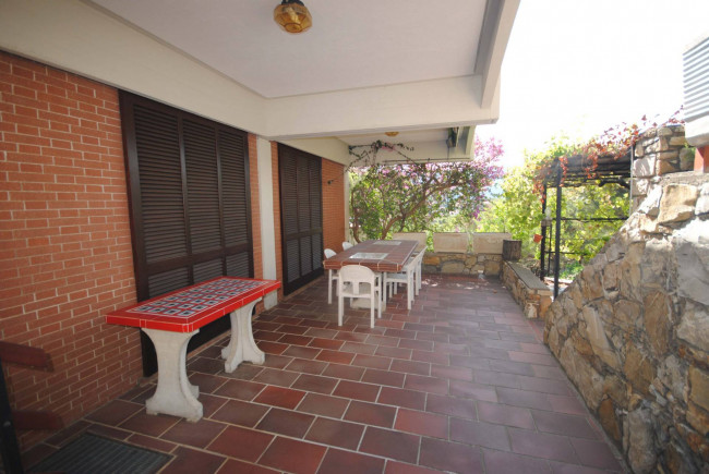 Villa in Vendita a Andora