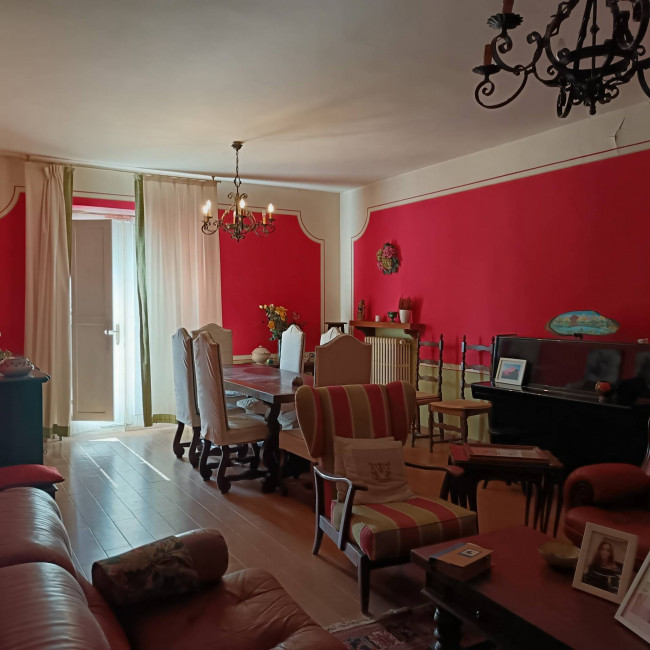 Villa in Vendita a Tigliole