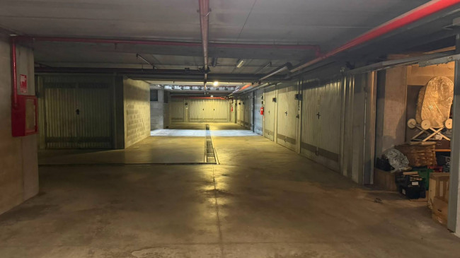 Box o garage in Vendita a Torino
