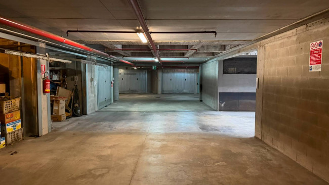 Box o garage in Vendita a Torino