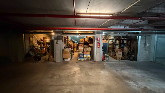 Box o garage in Vendita a Torino