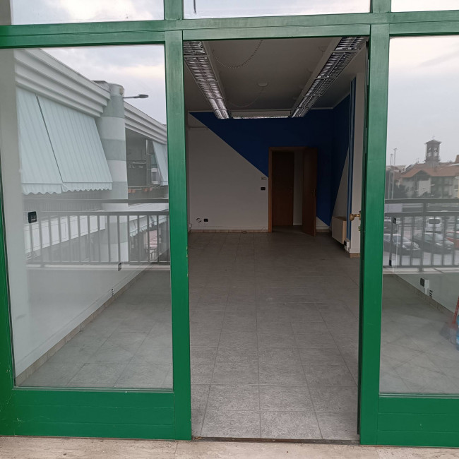 Ufficio in affitto a Borgaro Torinese