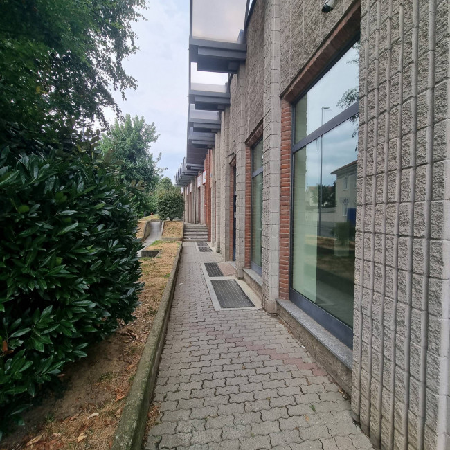 Locale commerciale in Affitto a Rivoli