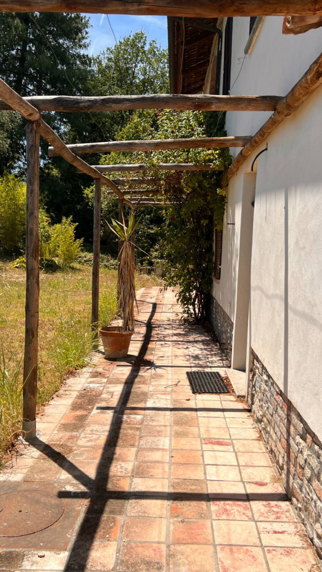Cascina in Vendita a Canelli