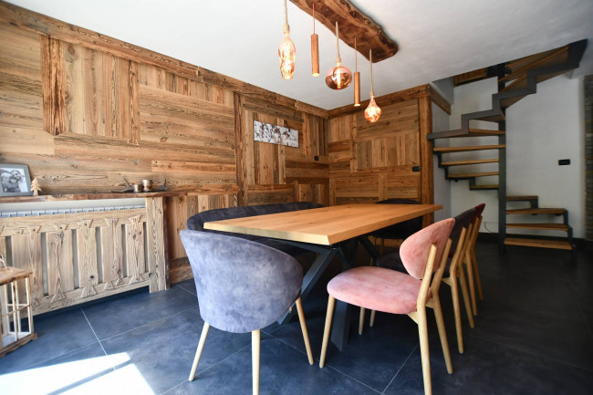 Appartamento in Vendita a Bardonecchia