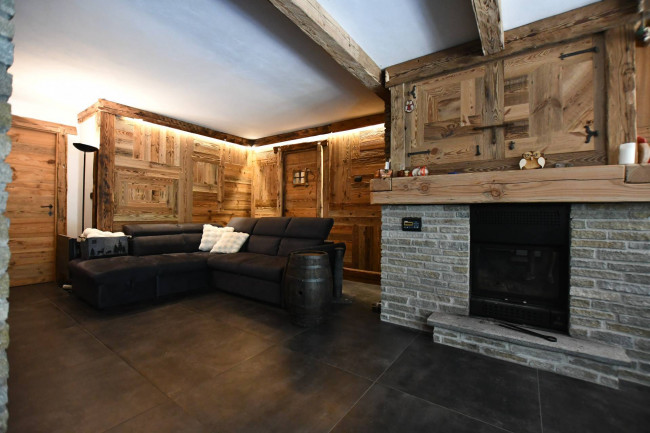 Appartamento in Vendita a Bardonecchia